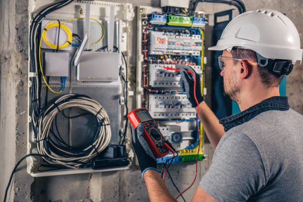 Best Affordable Emergency Electrician  in Meadow Vale, KY